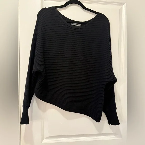 By Anthropologie Asymmetrical Cropped Pullover Sweater Size S. - Picture 5 of 6